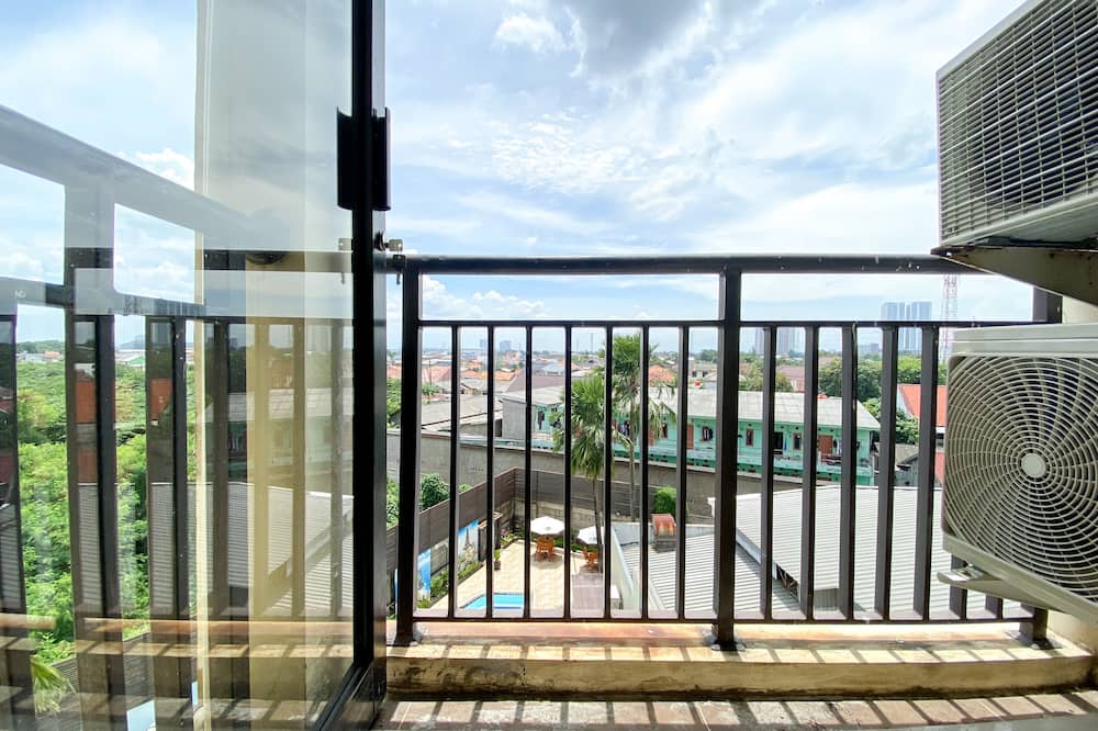 Comfort 2Br At 6Th Floor Metropark Condominium Jababeka Apartment