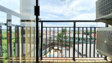 Apartamento Deluxe, 2 habitaciones | Balcón