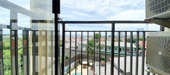 Comfort 2Br At 6Th Floor Metropark Condominium Jababeka Apartment