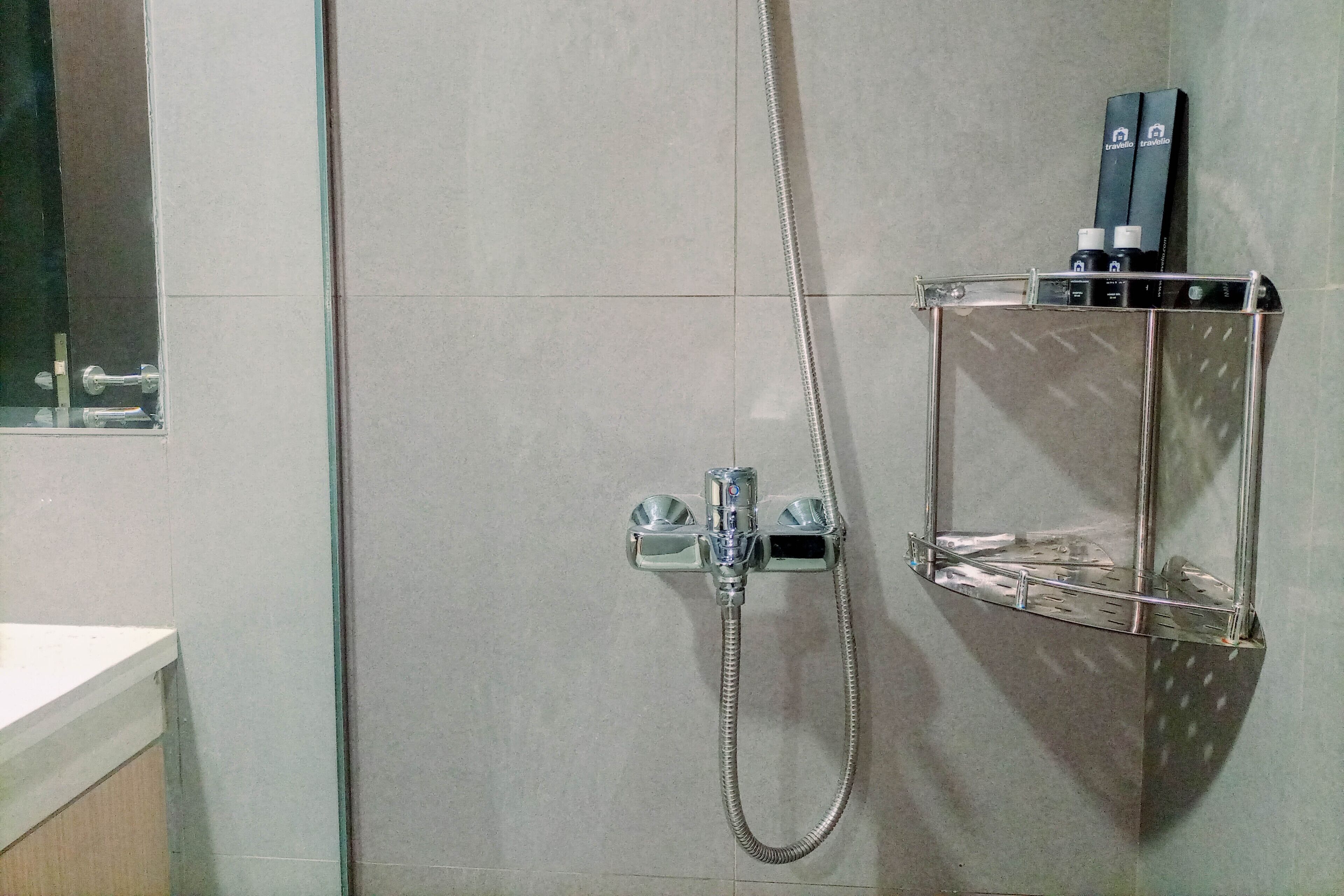 Monolocale Deluxe | Bagno | Doccia, asciugamani