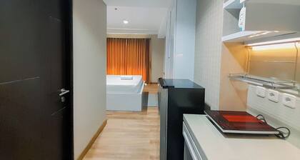 Great Deal And Homey Studio Room Patraland Amarta Apartment