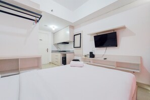 Deluxe Studio | Individually decorated, individually furnished, free WiFi - Comfy Studio At Poris 88 Apartment (Tangerang)