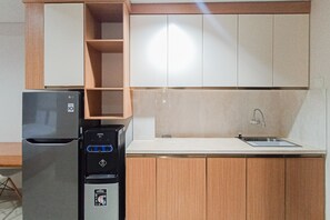 Deluxe-Studio | Eigene Küche | Großer Kühlschrank, Herdplatte