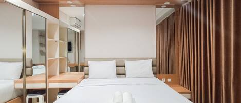 Individually decorated, individually furnished, free WiFi