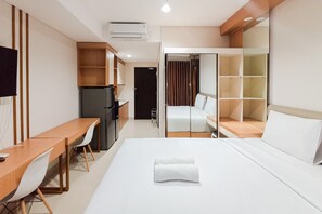 Deluxe Studio | Individually decorated, individually furnished, free WiFi - Homey Studio At Patraland Amarta Apartment (Ngaglik)