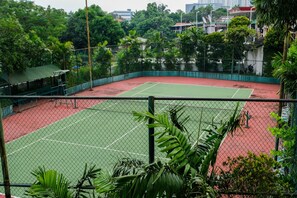 Basketball court - Spacious And Comfort 2Br With Maid Room At Permata Gandaria Apartment (Jakarta)