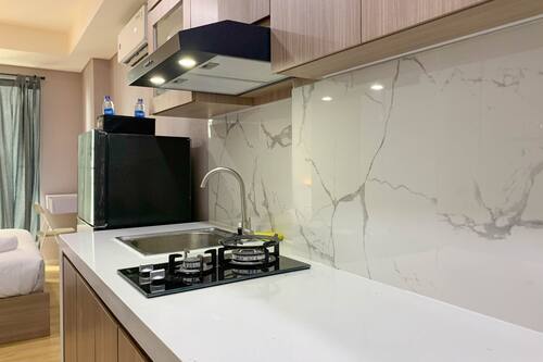 Studio Deluxe | Cuisine privée | Grand réfrigérateur, plaque de cuisson