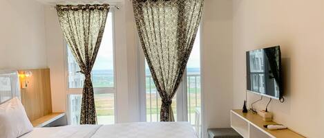 Individually decorated, individually furnished, free WiFi