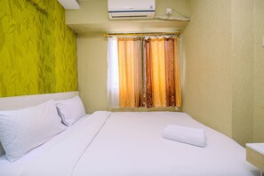 Deluxe Apartment, 2 Bedrooms | 2 bedrooms, individually decorated, individually furnished, free WiFi