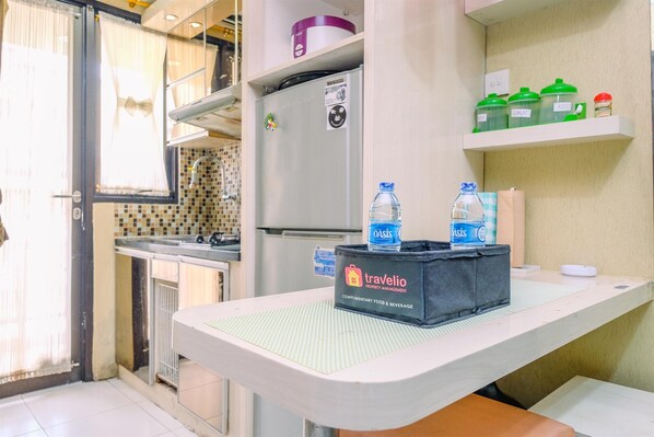 Deluxe Apartment, 2 Bedrooms | Private kitchen