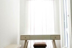Studio Deluxe | Décoration personnalisée, ameublement personnalisé, Wi-Fi gratuit