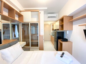 Deluxe Studio | Individually decorated, individually furnished, free WiFi
