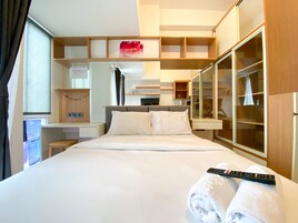 Deluxe Studio | Individually decorated, individually furnished, free WiFi