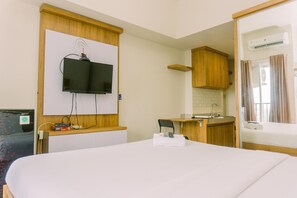 Deluxe Studio