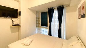 Deluxe Studio - Homey And Enjoy Living Studio Tokyo Riverside Pik 2 Apartment (Teluknaga)