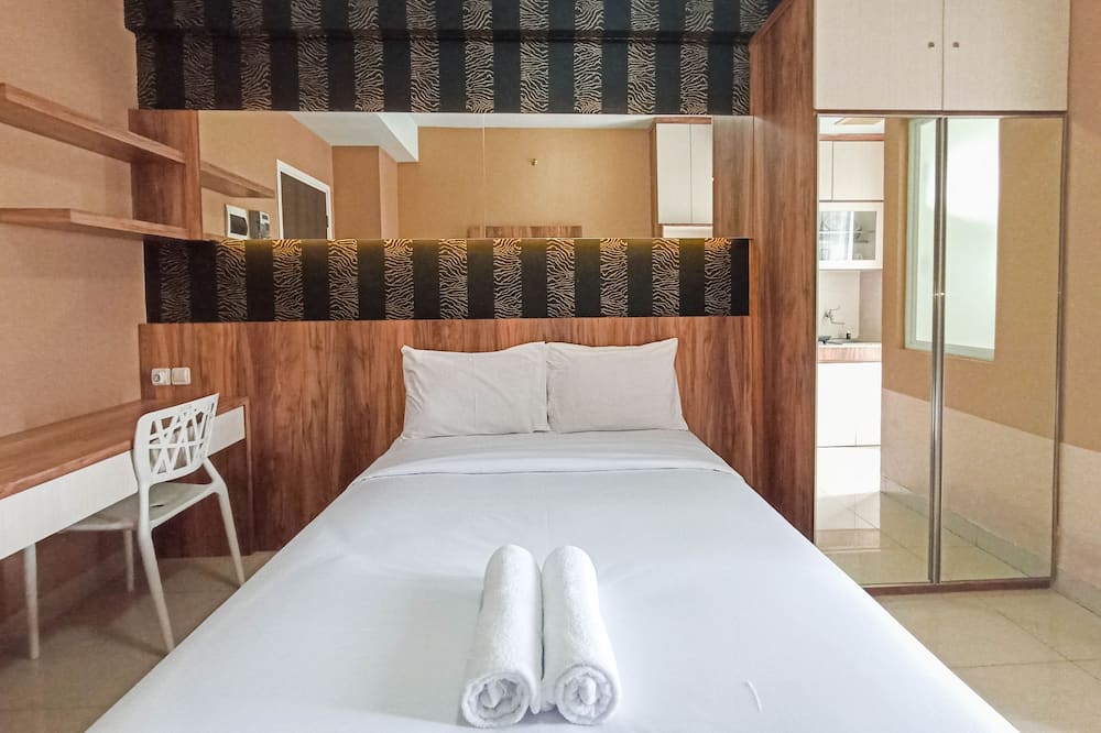 Classic Studio At Student Castle Yogyakarta Apartment