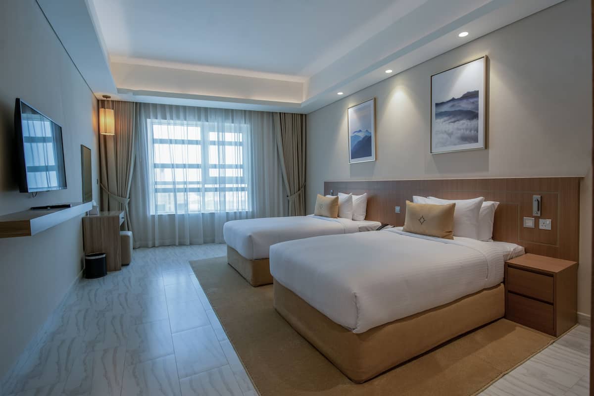 Deluxe Apartment, 2 Bedrooms | 2 bedrooms, in-room safe, iron/ironing board, free WiFi