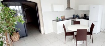 Charming semi-troglodytic gîte