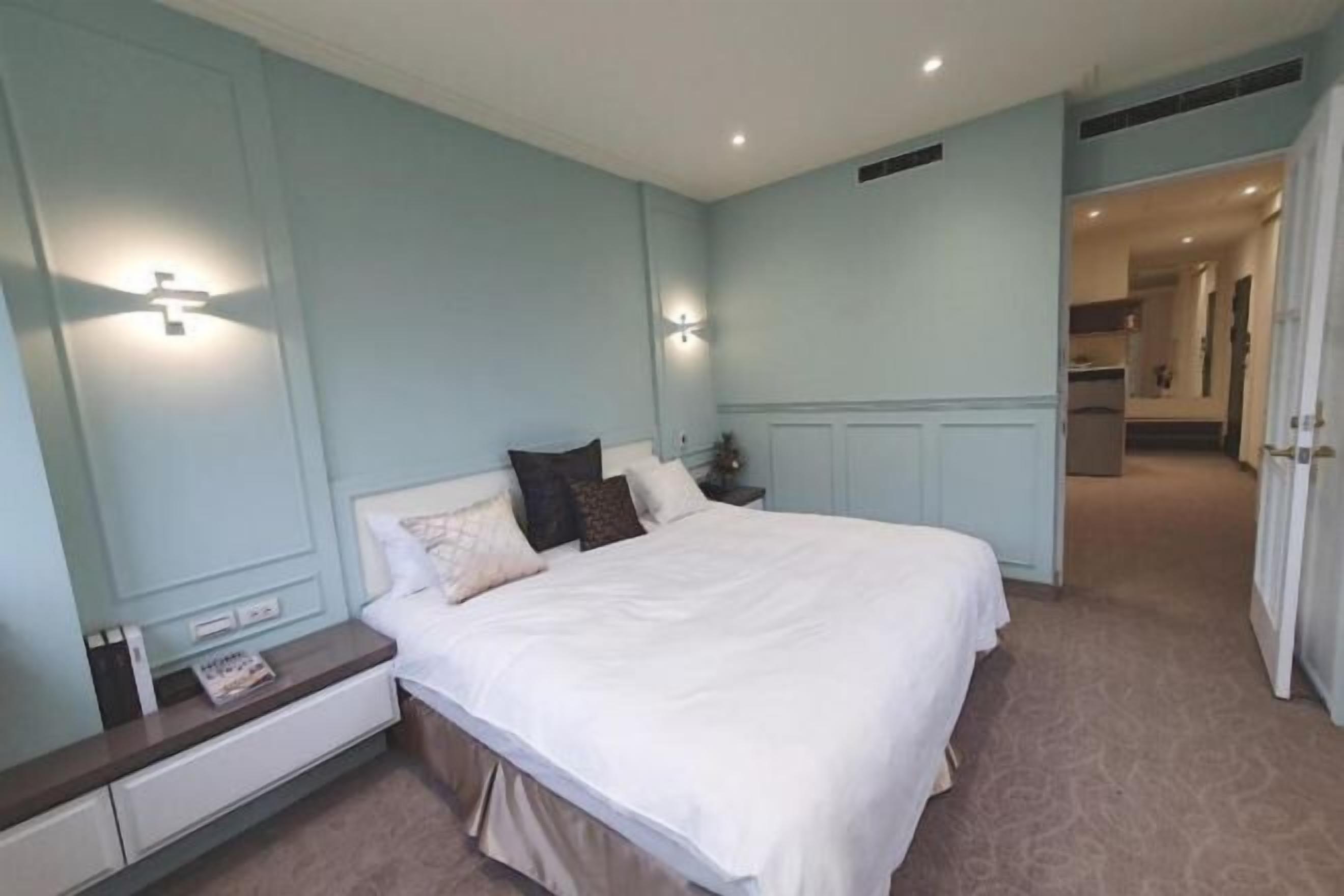 Minibar, két bảo mật tại phòng, màn/rèm cản sáng 