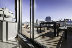 Apartemen, 2 kamar tidur | Teras/patio