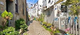 Situated on one of St Ives's most iconic streets,