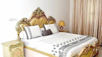 Ropa de cama de alta calidad, cubrecamas y colchones con pillow-top