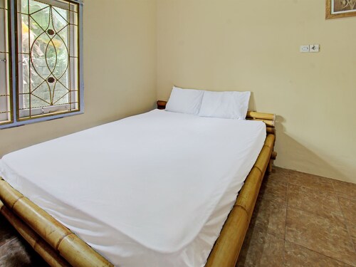 Hotel O Zahira Homestay Near Ekas Surf School and Service