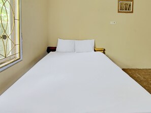 Quarto casal luxo | Wi-Fi de cortesia, roupa de cama