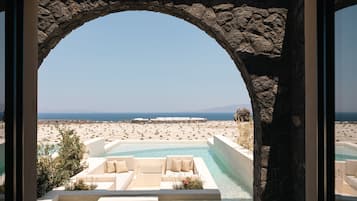 Villa Euphoria, infinity pool & sea view | View from room