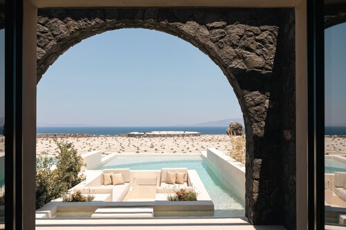 Elysian Retreat - Adults Only