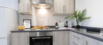 5 Quincy House - 1 Bedroom Apartment 