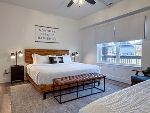 5 Schlafzimmer, Bügeleisen/Bügelbrett, Reisekinderbett, kostenloses WLAN