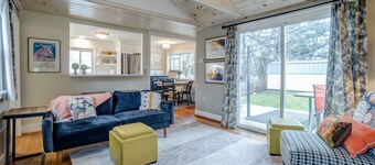 Keuka Park Charmer - walk to the lake!