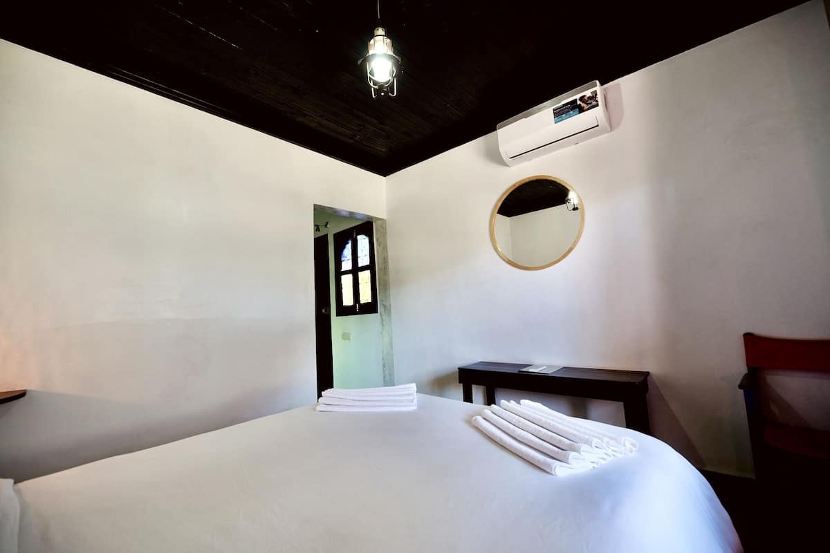 Double Room, Terrace | 1 bedroom, soundproofing, free WiFi