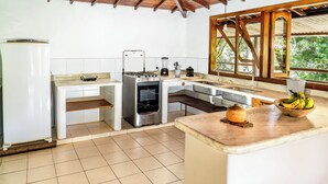 Classic House | Private kitchenette - Casa de Tupan (Porto Seguro)