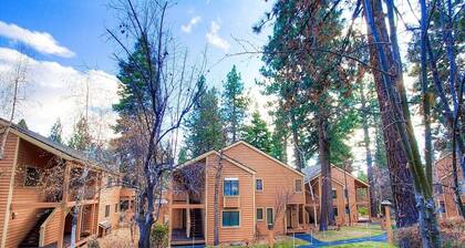 Delightful Mccloud 2 Bedroom Condo by RedAwning
