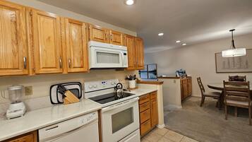 Apartment, 2 Bedrooms | Private kitchen | Fridge, coffee/tea maker, toaster