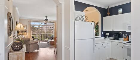 Apartment, 2 Schlafzimmer | Eigene Küche | Kühlschrank, Ofen, Wasserkocher mit Kaffee-/Teezubehör, Toaster