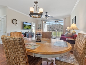 Condo, 2 Bedrooms | Dining