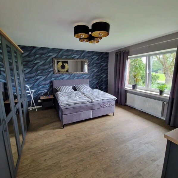 1 bedroom, WiFi, bed sheets