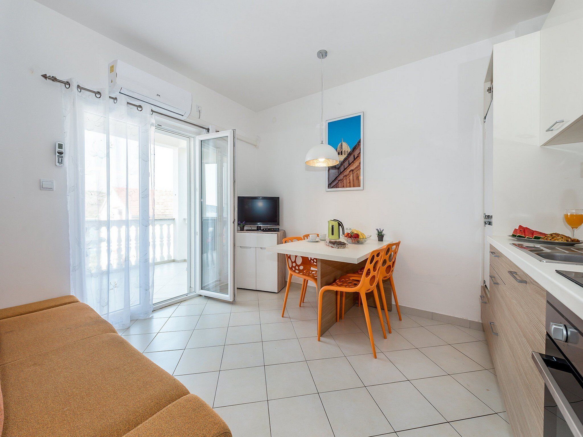 Apartment (Two Bedroom Apartment with Balcony an) | Eigene Küche | Kühlschrank, Esstisch