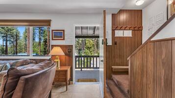 House, 4 Bedrooms | Interior