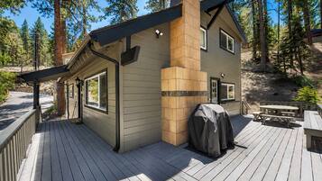 House, 4 Bedrooms | Outdoor dining