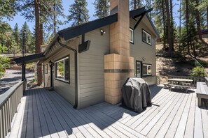 House, 4 Bedrooms | Outdoor dining - Foothill Folly 4 Bedroom Home by RedAwning (Zephyr Cove)
