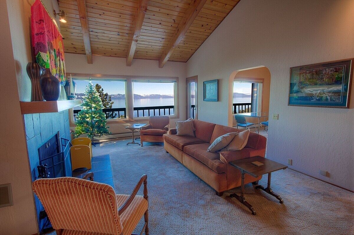 House, 4 Bedrooms | Living area