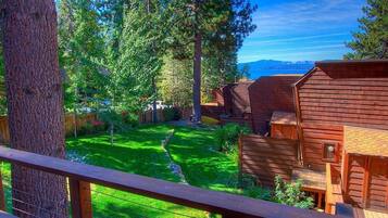 Condo, 3 Bedrooms | Property grounds