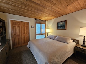 Condo, 4 Bedrooms | 4 bedrooms, free WiFi, bed sheets