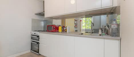 Apartment (2 Bedrooms) | Front of property