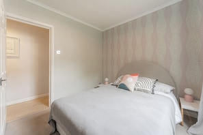 2 bedrooms, premium bedding, desk, laptop workspace