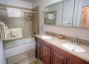 Condo, 4 Bedrooms | Bathroom - Eagle's Lake Retreat 4 Bedroom Condo by RedAwning (Incline Village)